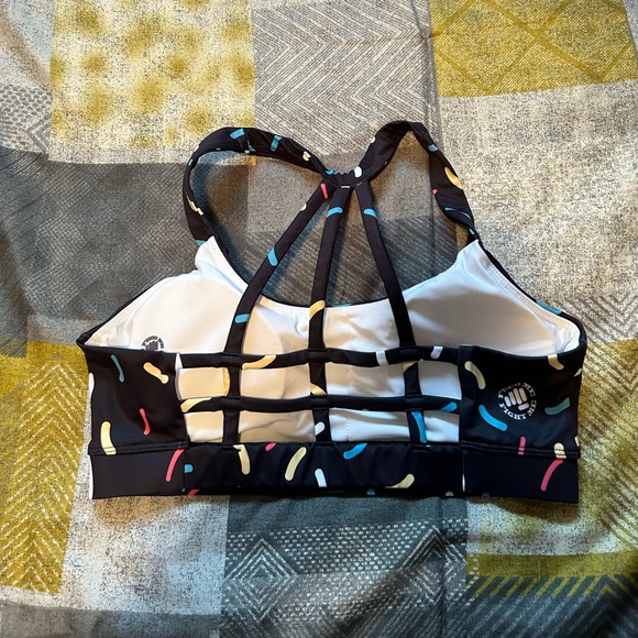 Feed Me Fight Me Sports Bra - Medium - New Without Tags - Picture 2 of 3